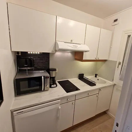 Balcon Centre Apartment